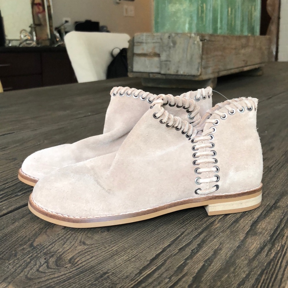 NWT Genuine leather suede ankle boots. Size 10.5